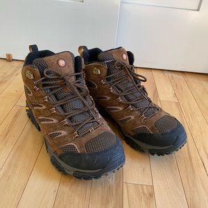 LIKE NEW Merrell men’s size 13 brown hiking boots